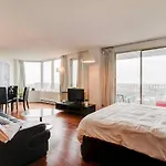 Beautiful Apartment - Gorgeous View Of The City - 7 Minute Walk To Metro - Self Check In